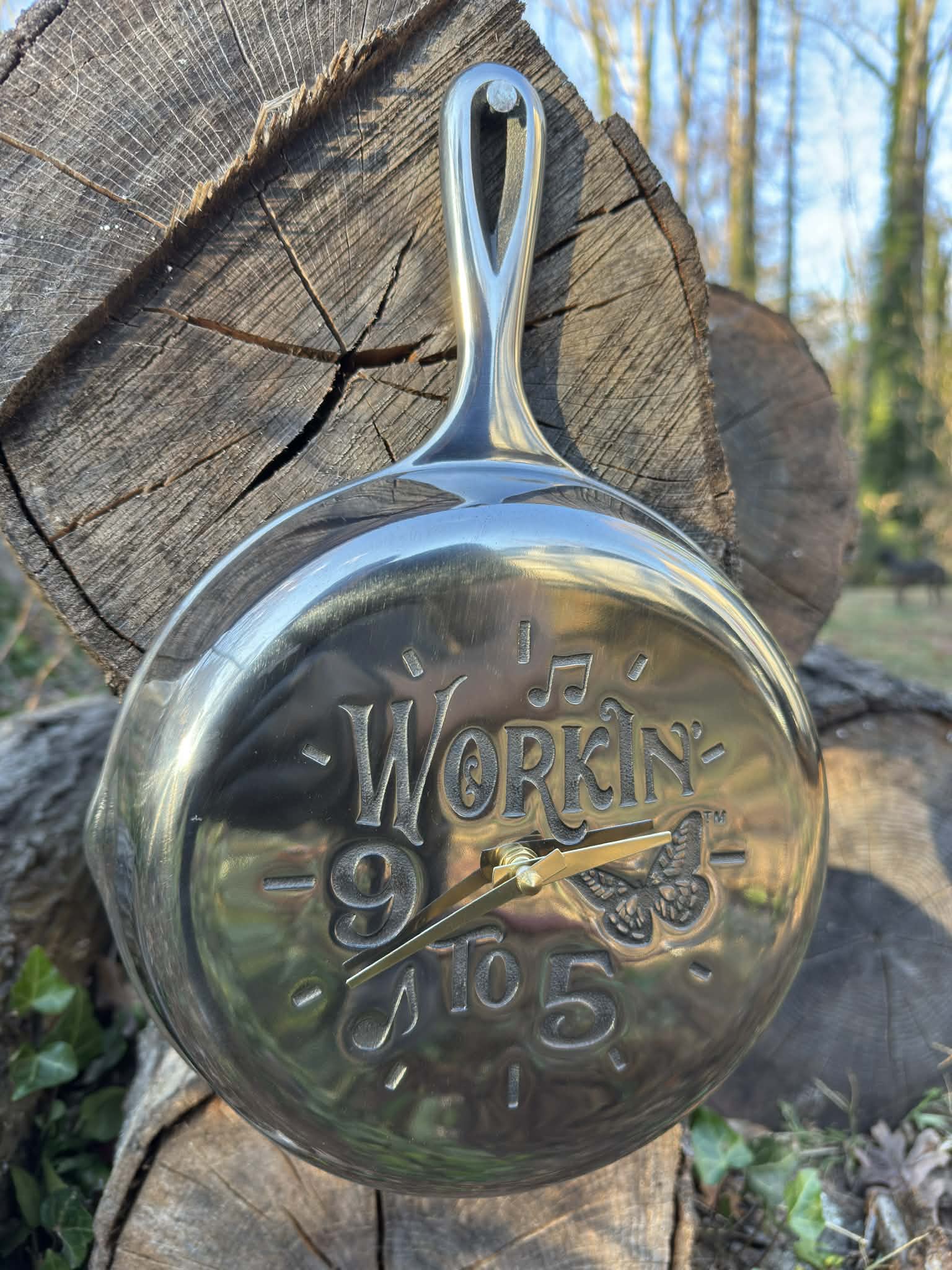 Mirror Polished Lodge Dolly Parton Clock - Wall Decor