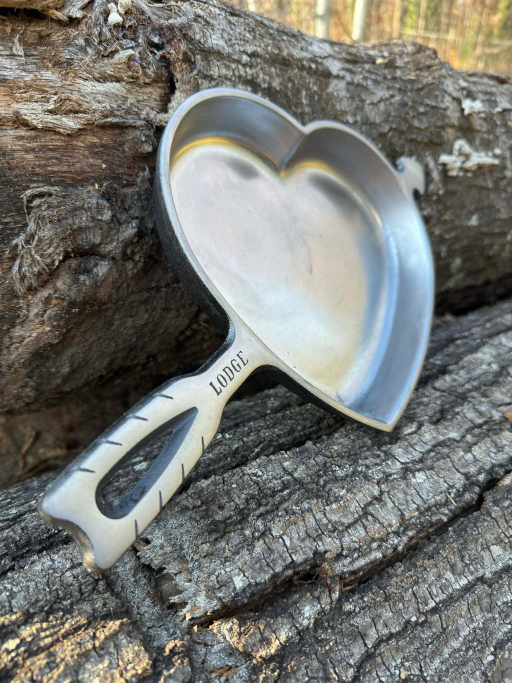 Lodge Heart Shaped Cast Iron Pan 9.25" - SANDED SMOOTH